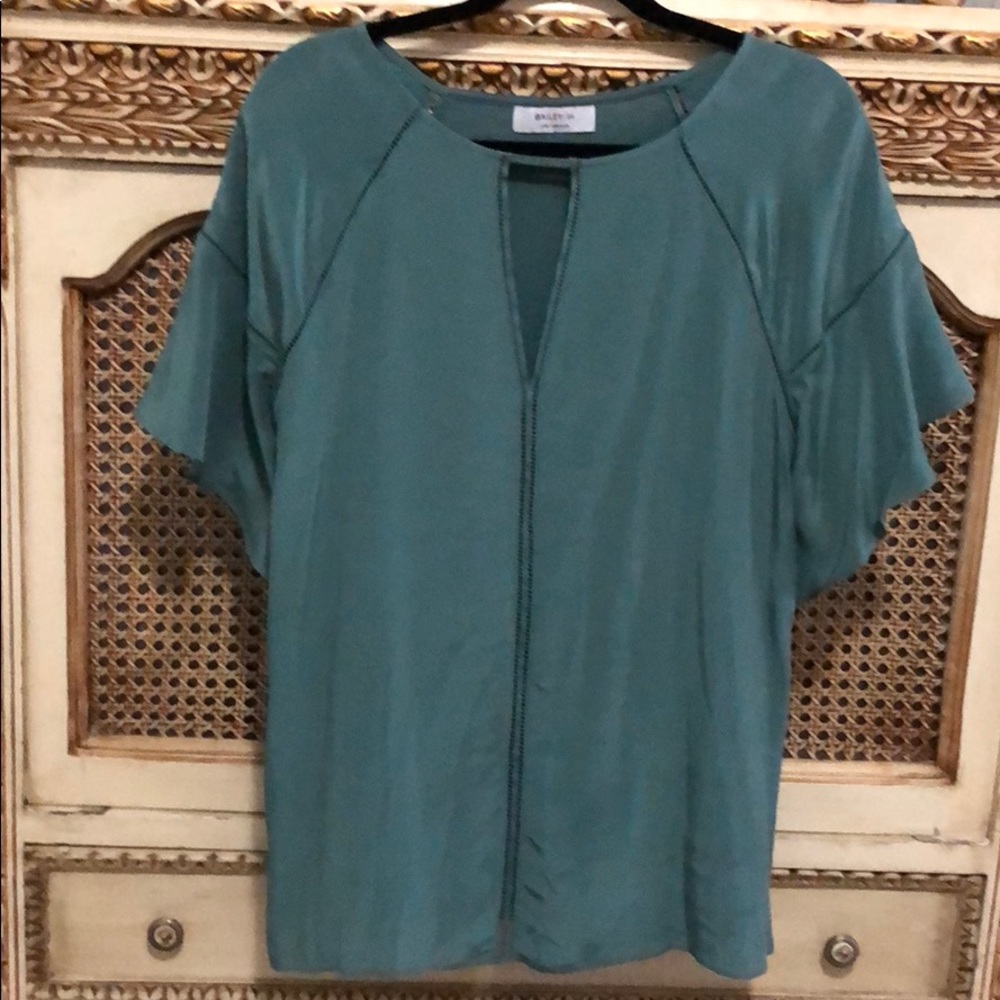 Bailey/44 mixed media blouse size Large NWOT